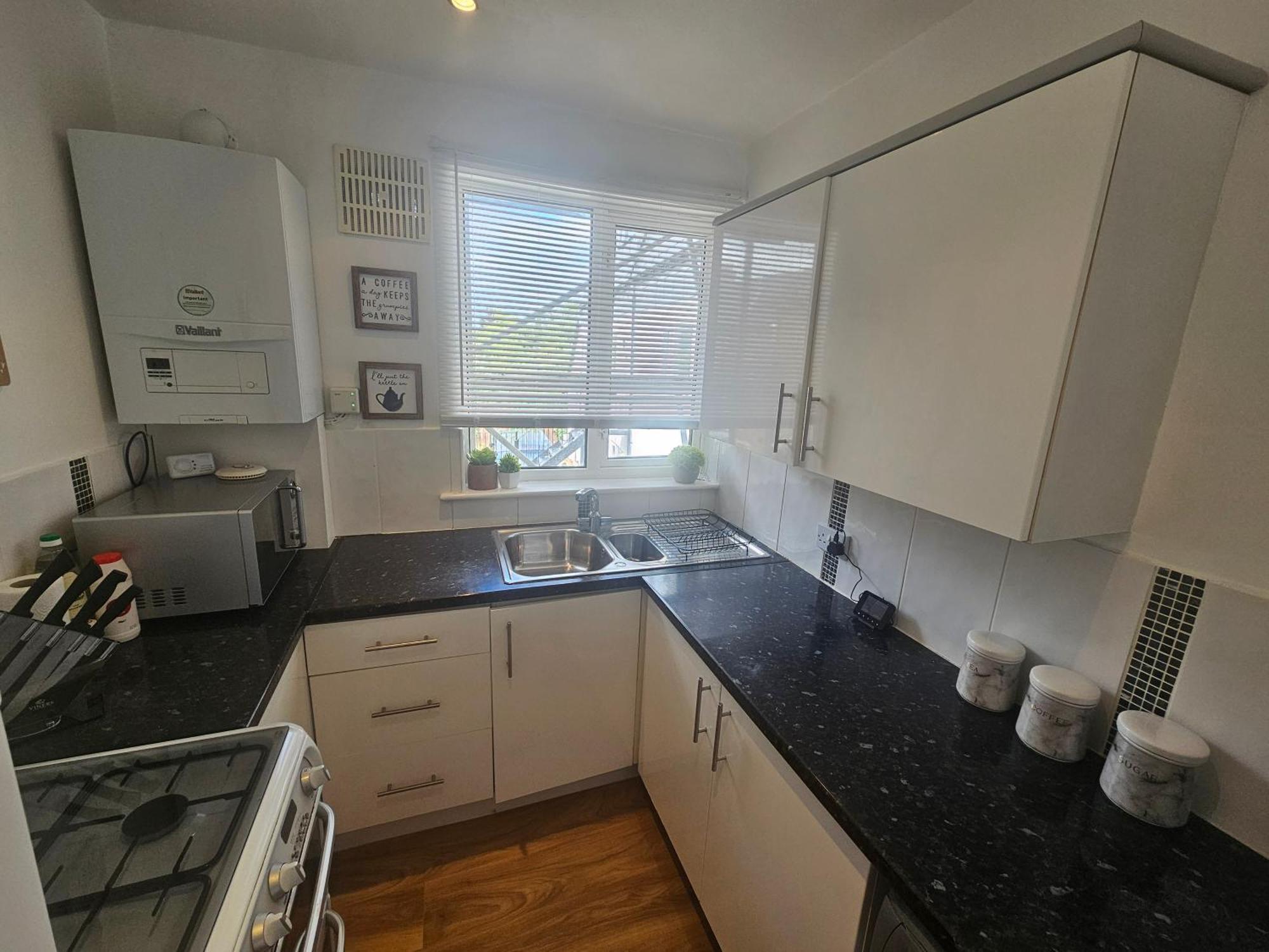 St Albans City Stays - Near Luton Airport - St Albans Abbey & City Train Station - Close To London- Harry Potter World - The Odyssey Cinema - Abbey Cathedral- Contractors I Business I Leisure- Sleeps Upto 6 People エクステリア 写真