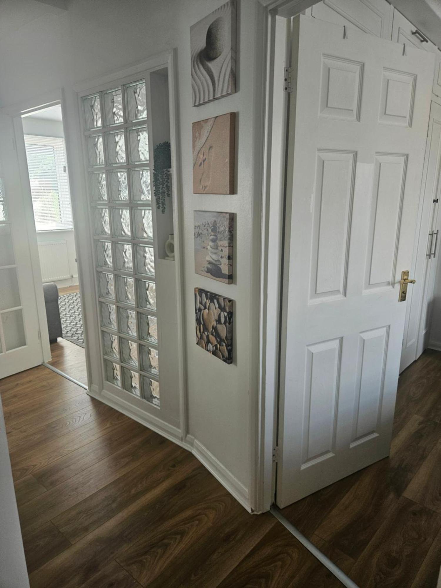 St Albans City Stays - Near Luton Airport - St Albans Abbey & City Train Station - Close To London- Harry Potter World - The Odyssey Cinema - Abbey Cathedral- Contractors I Business I Leisure- Sleeps Upto 6 People エクステリア 写真